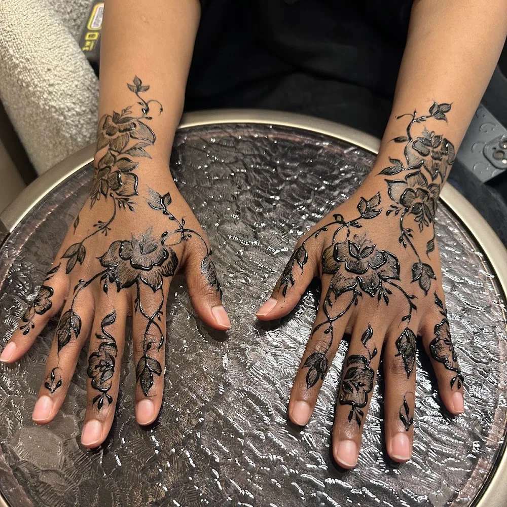 Henna Art by Sadia Amjid - Dubai