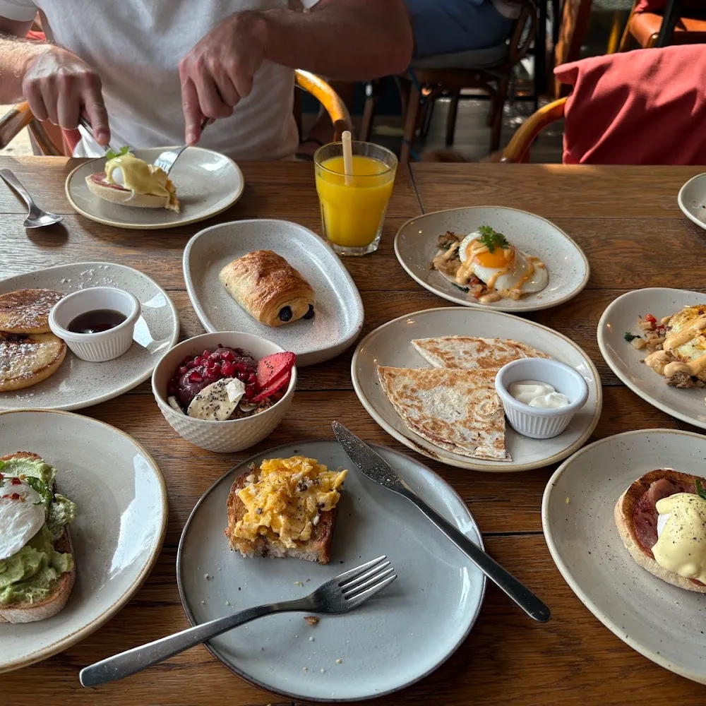 Ella's Eatery