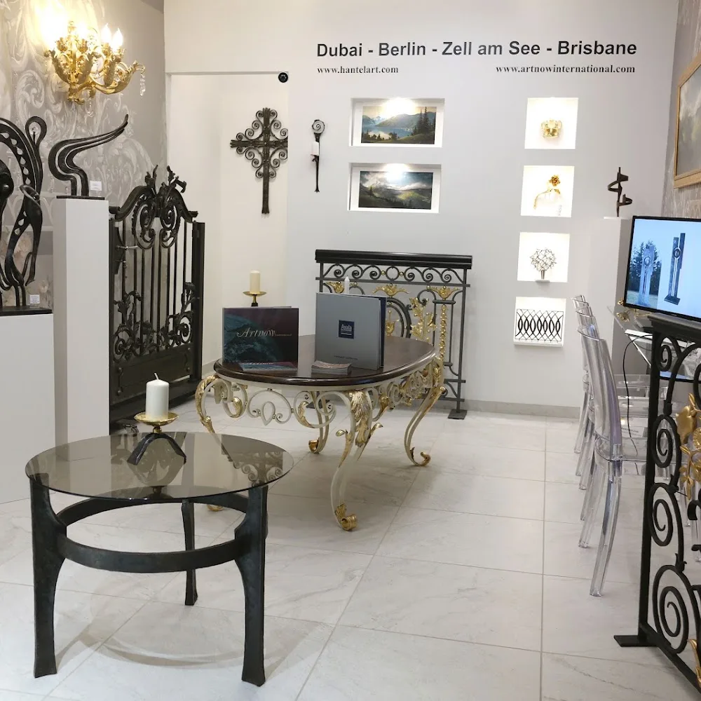 Hantel Art International