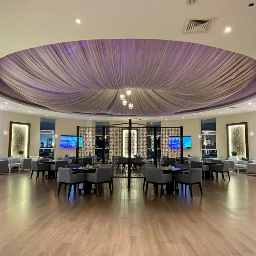 31 Bar & Lounge