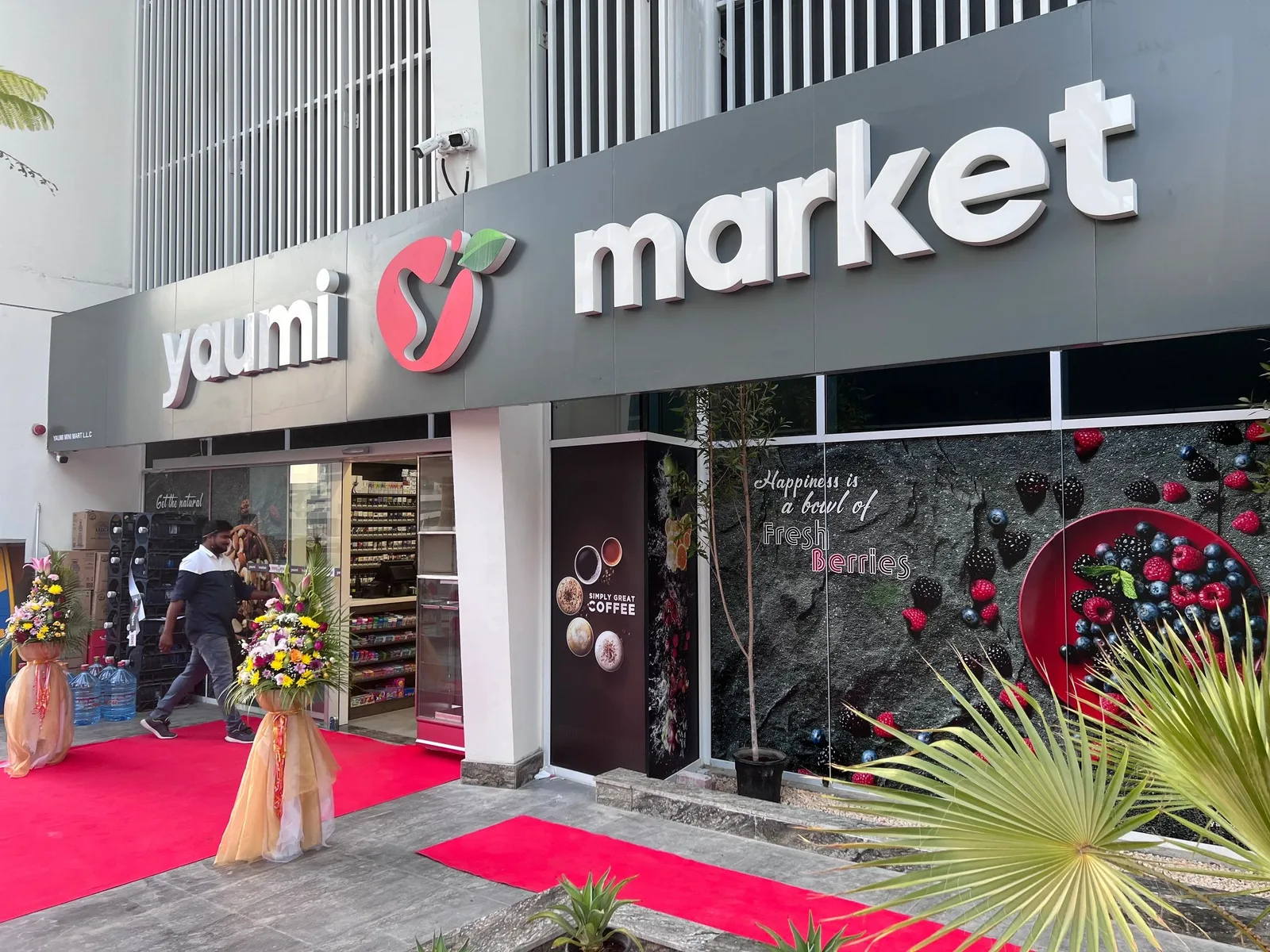 Yaumi Market-Oval Tower