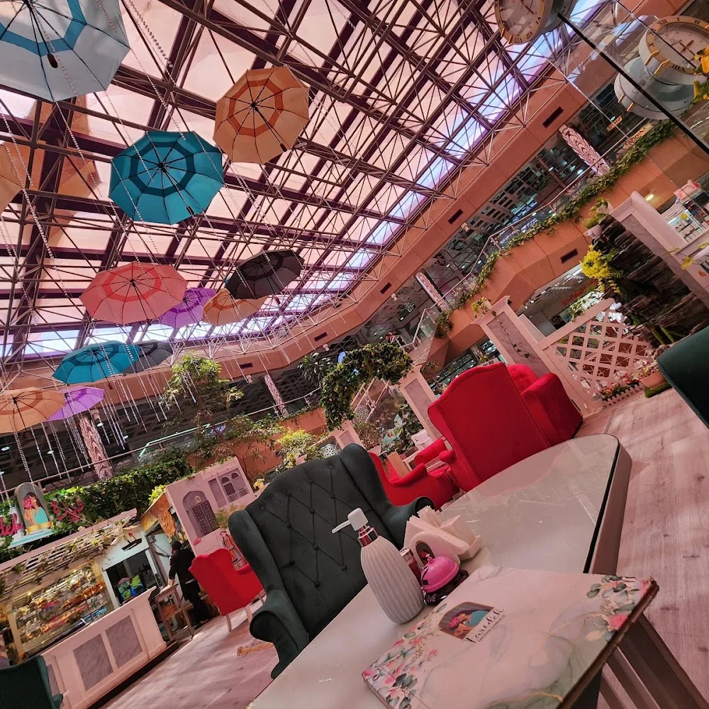 Jumeirah Plaza