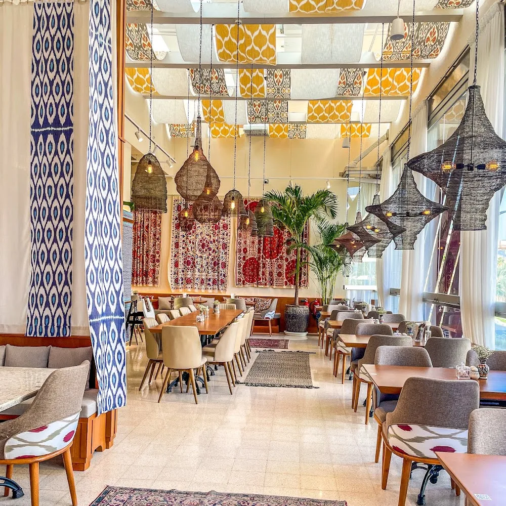 Chinor DXB