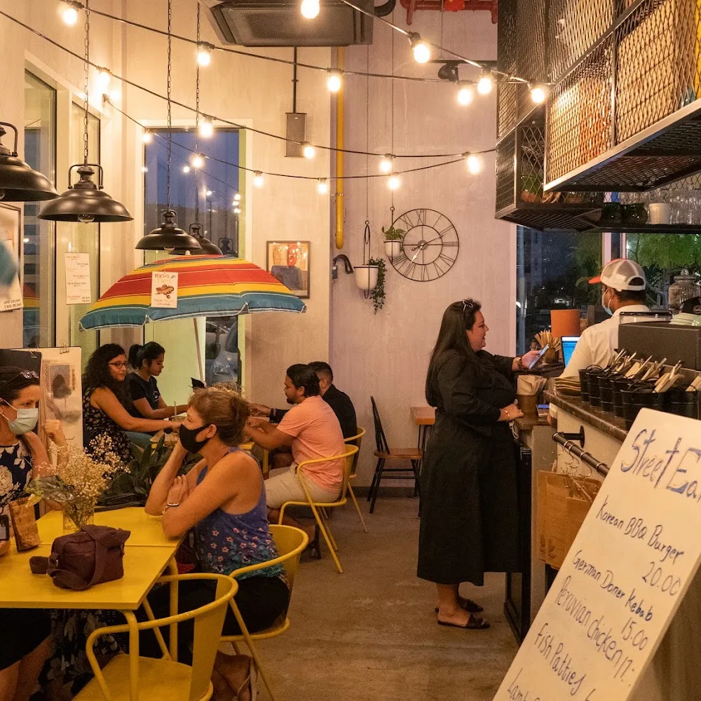 Little Neighborhood Restaurant