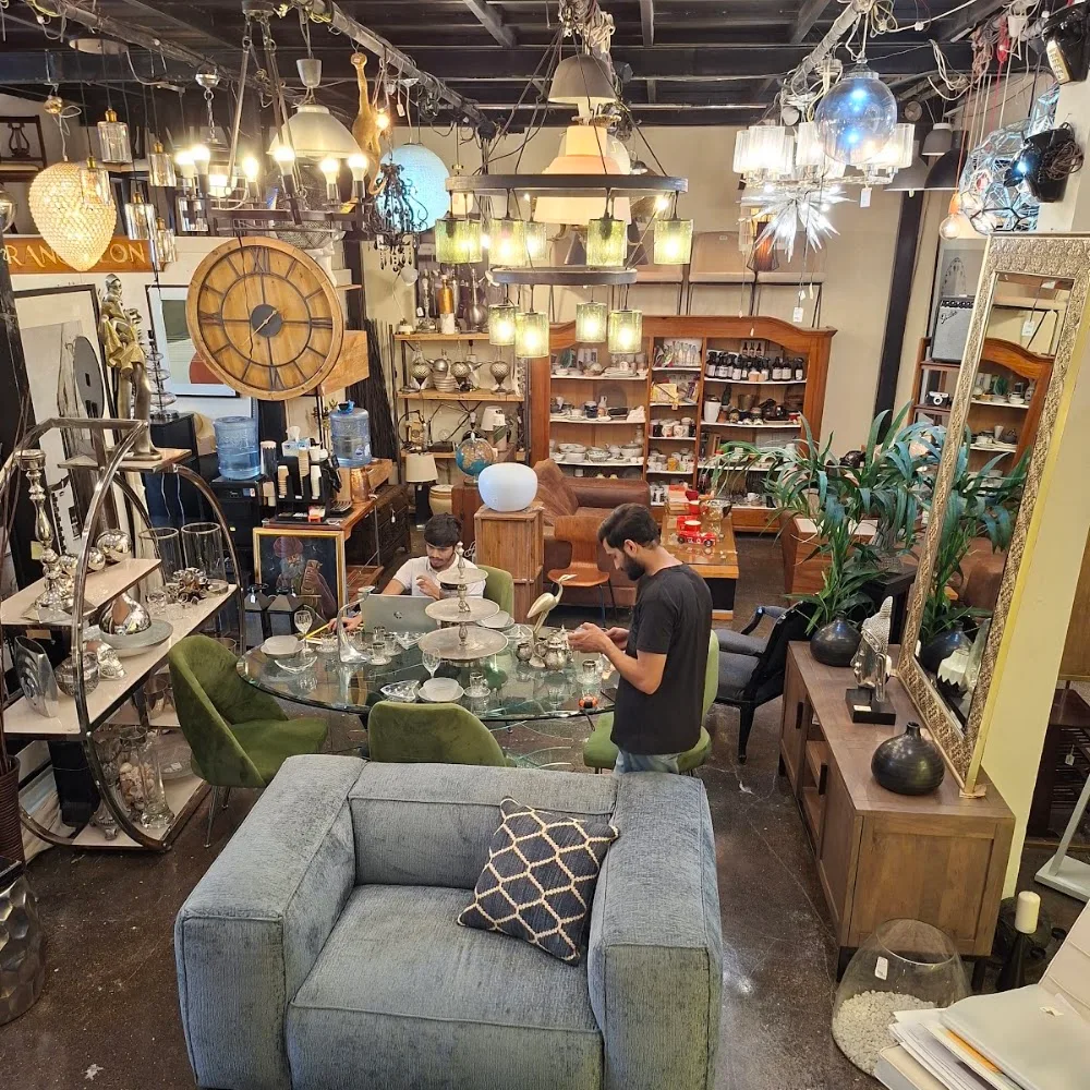 La Brocante Pre-Loved/Secondhand and Used Designer Furniture, Dubai