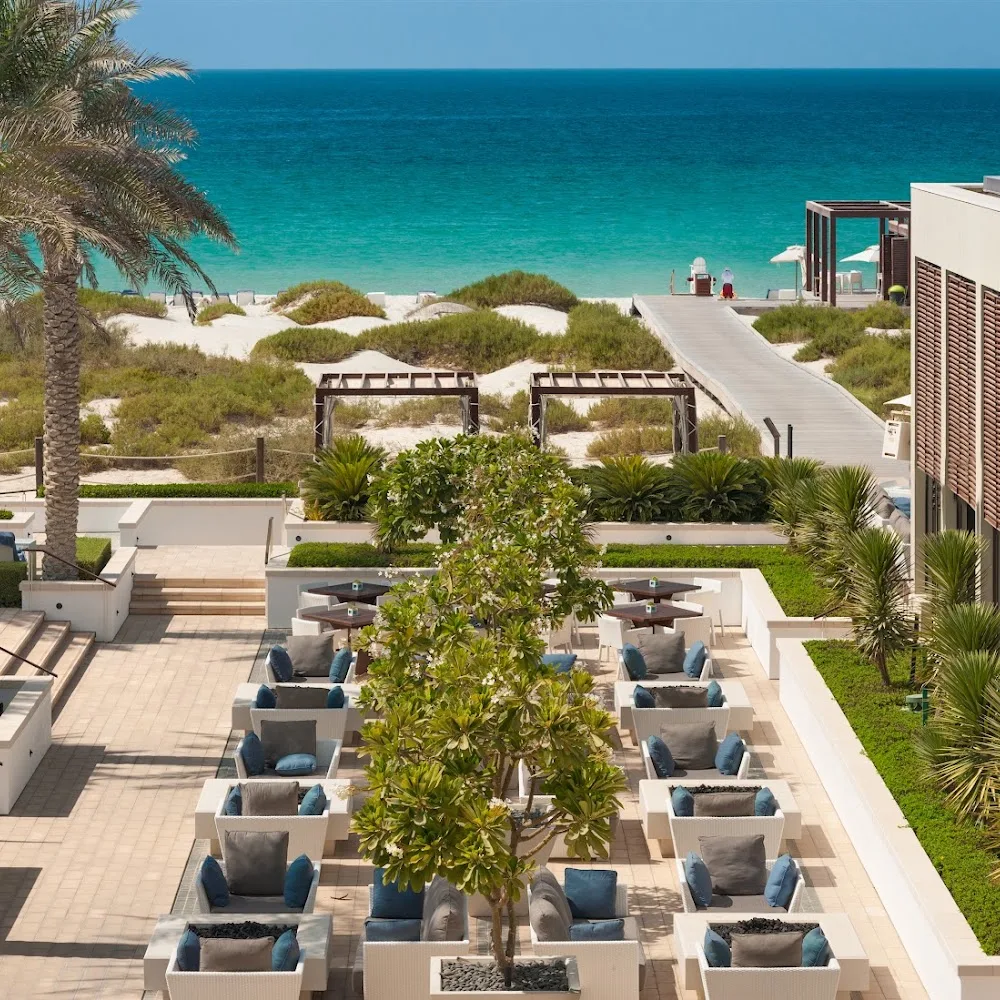 Saadiyat Beach Club - Luxury Beach Club in Abu Dhabi