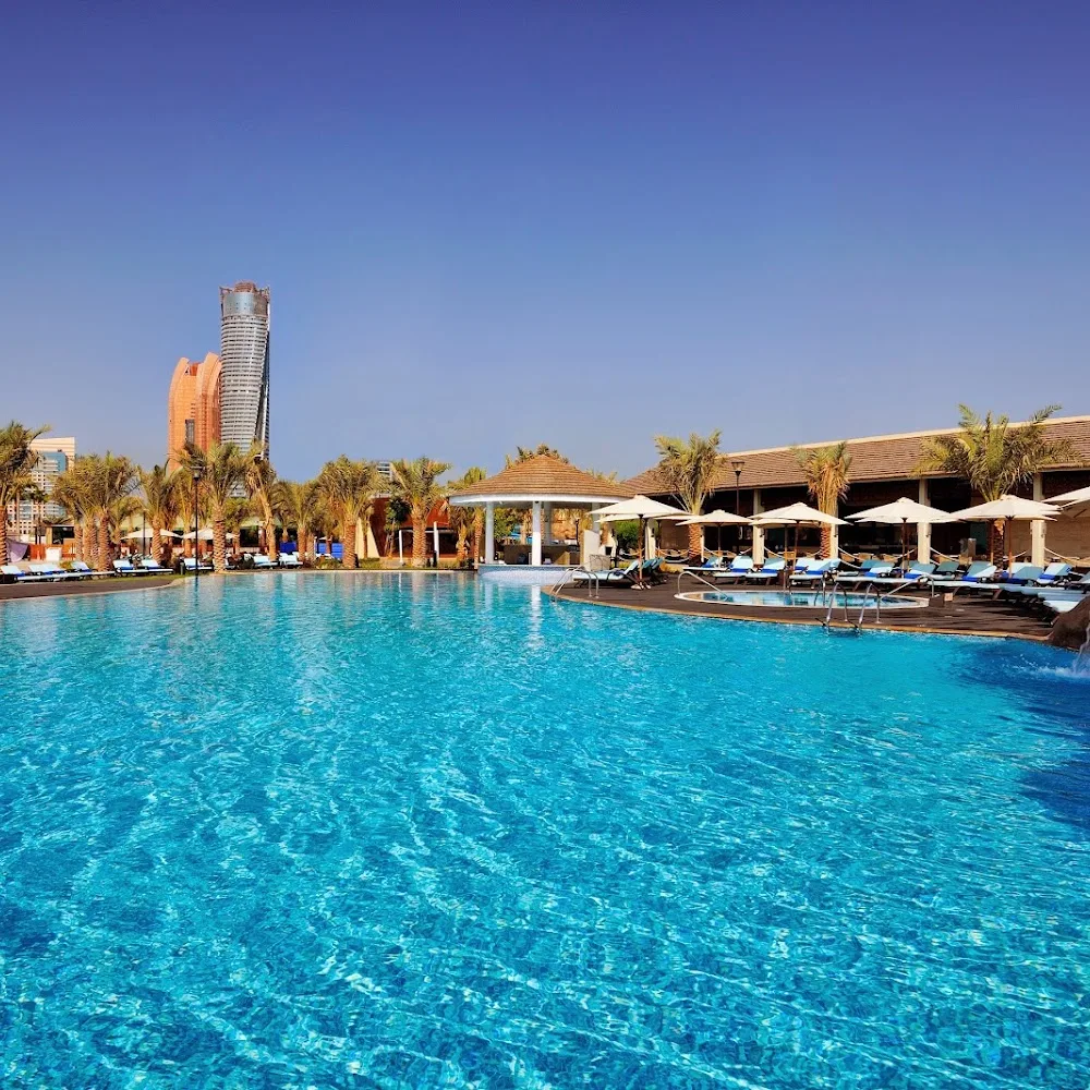 The Bayshore Beach Club
