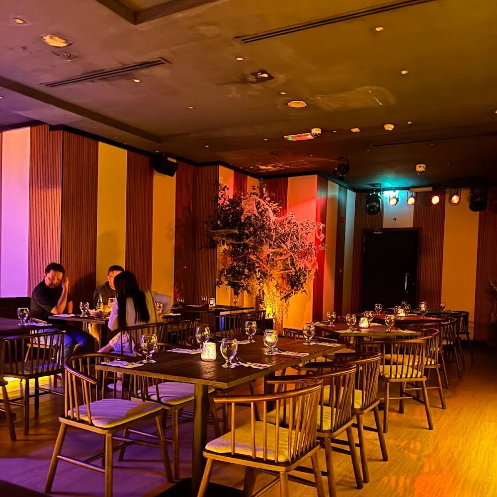 Santuwaryo Resto Bar