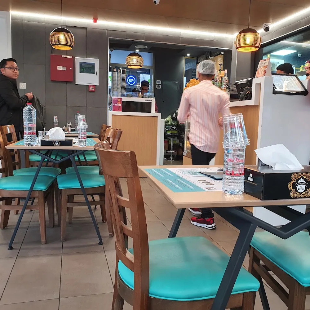 Four Square Cafe & Restaurant LLC - DUBAI LAND