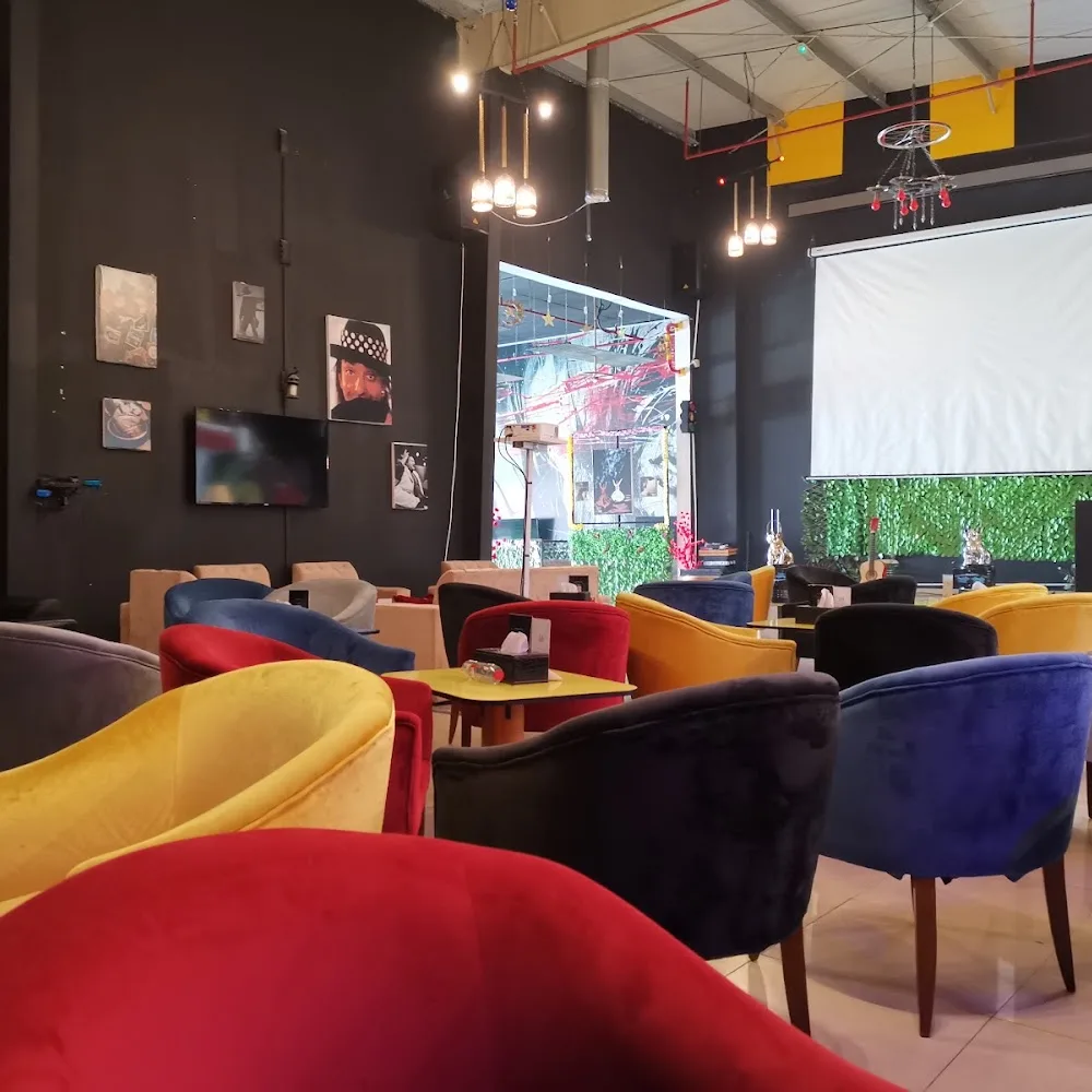 Hookah Fina Restaurant & Cafe
