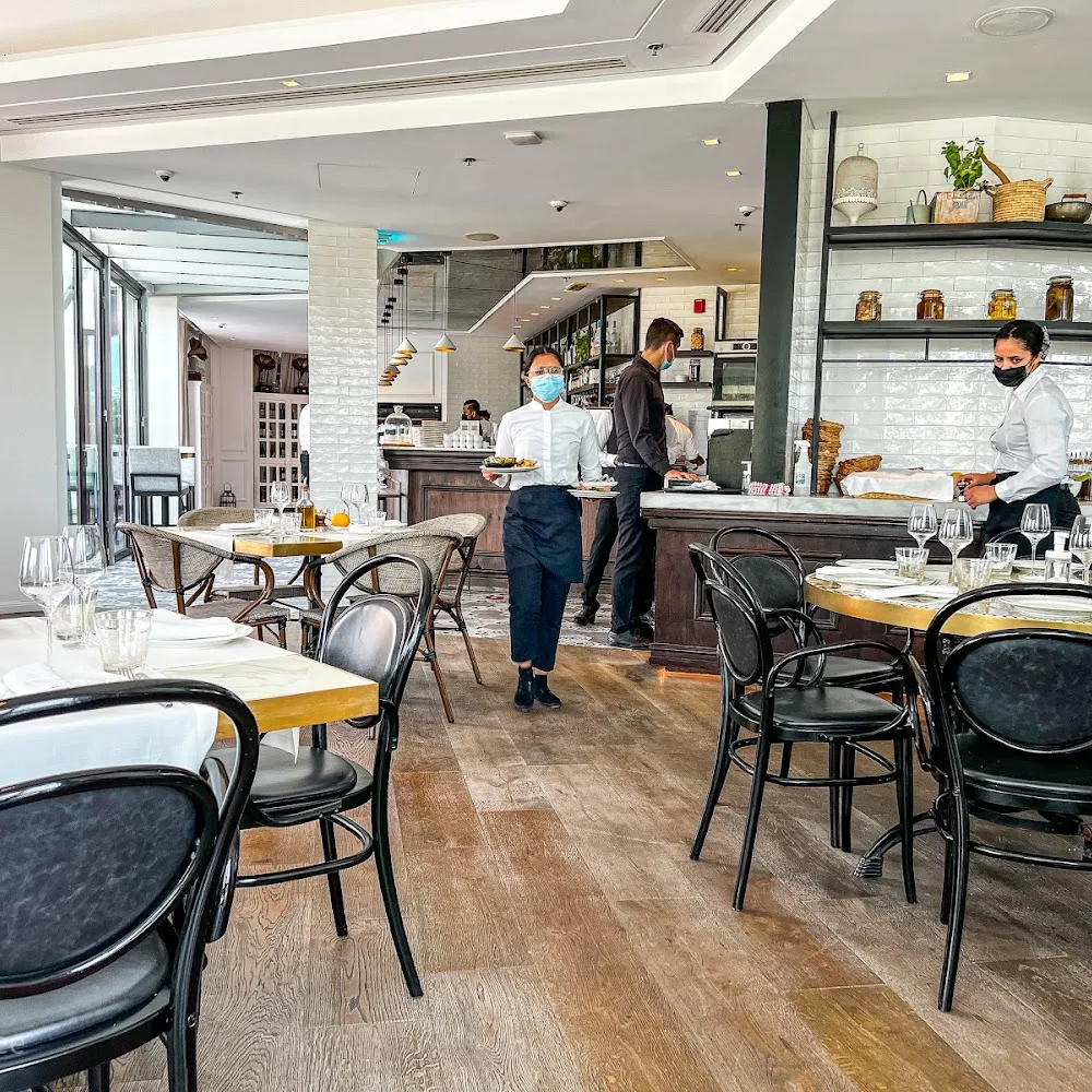 Carine Restaurant