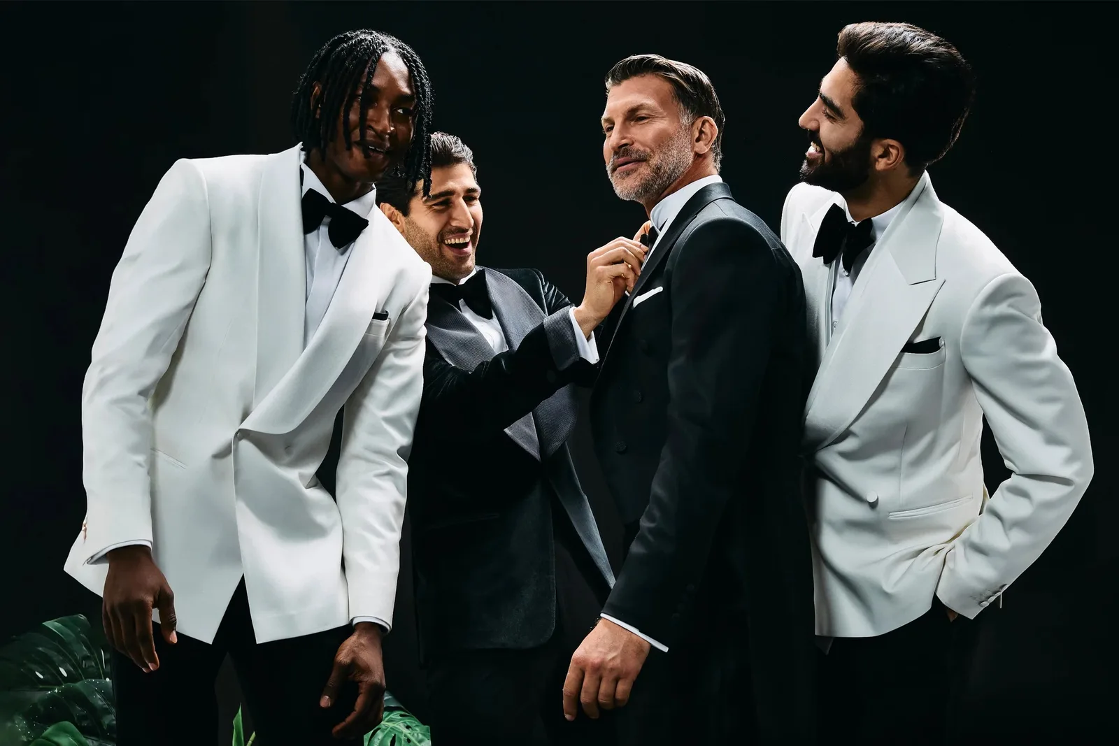 VAVCI – Bespoke Tailors in Dubai | Luxury Bespoke Suits & Tailoring