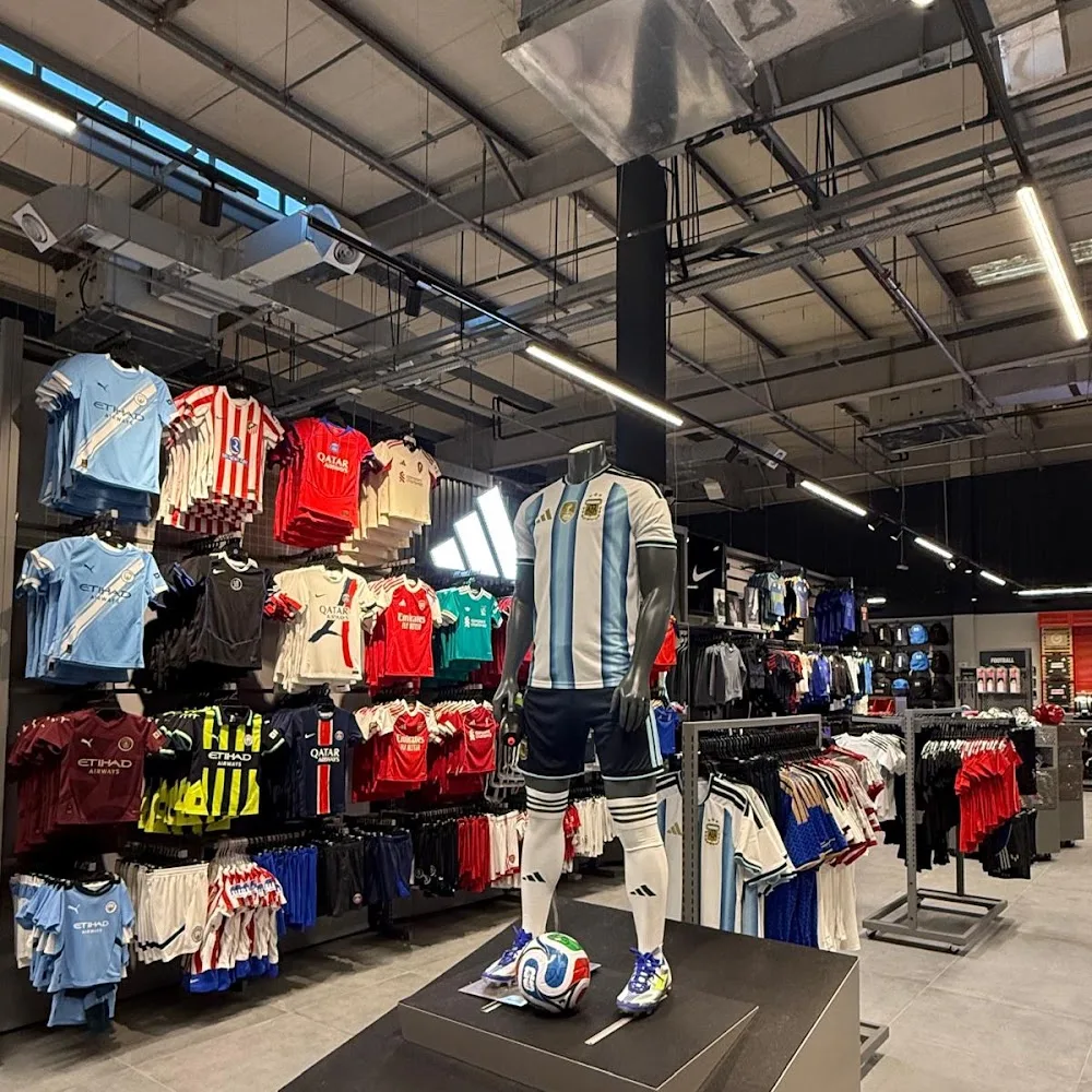SPORTS DIRECT - DUBAI - AL QUOZ