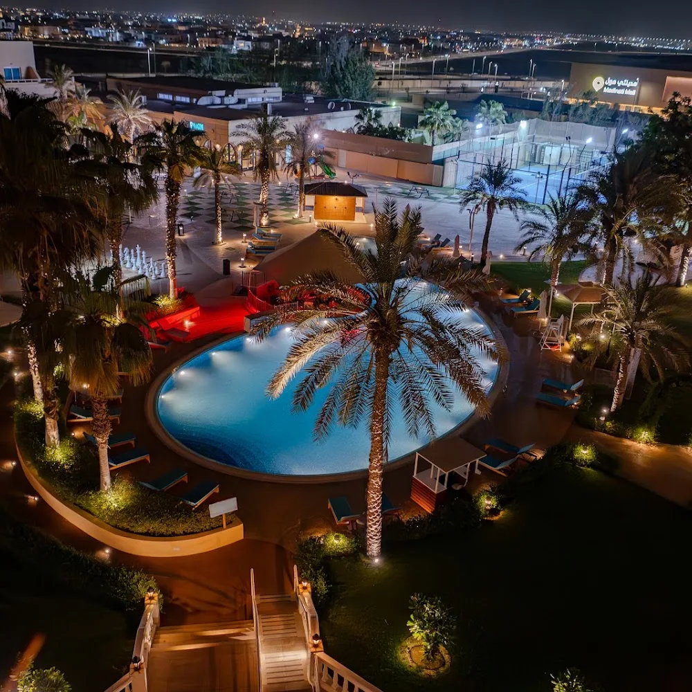 Metropolitan Al Mafraq Hotel