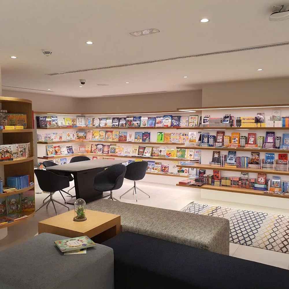 Amzan Bookstore & Cafe
