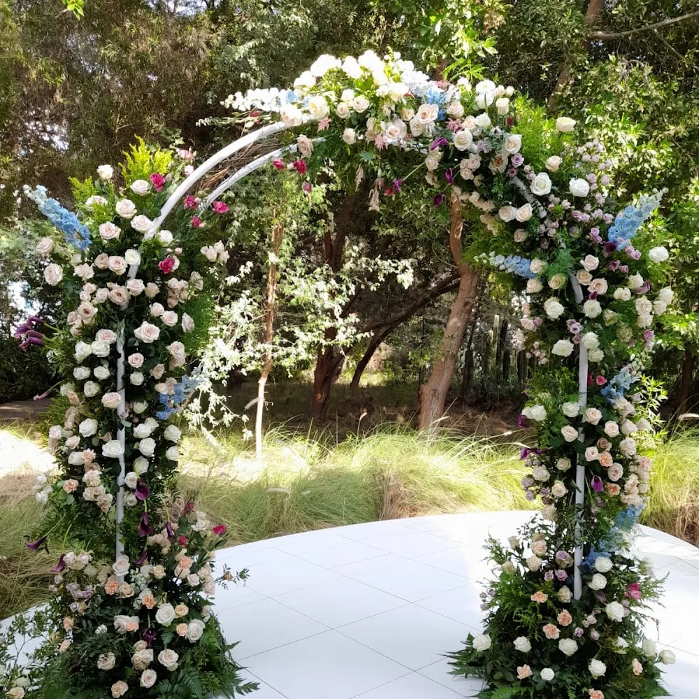 Blush & Bloom Flower Shop in Dubai - Best flower & Bouquets shop in Dubai, UAE