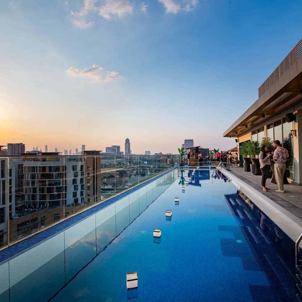 RongoRongo Rooftop Bar & Restaurant