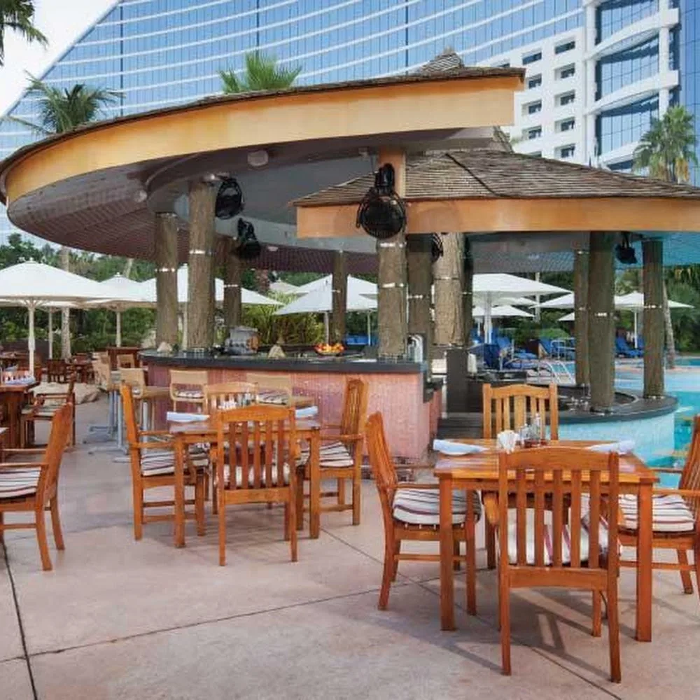 Jumeirah Beach Hotel Pool Bar