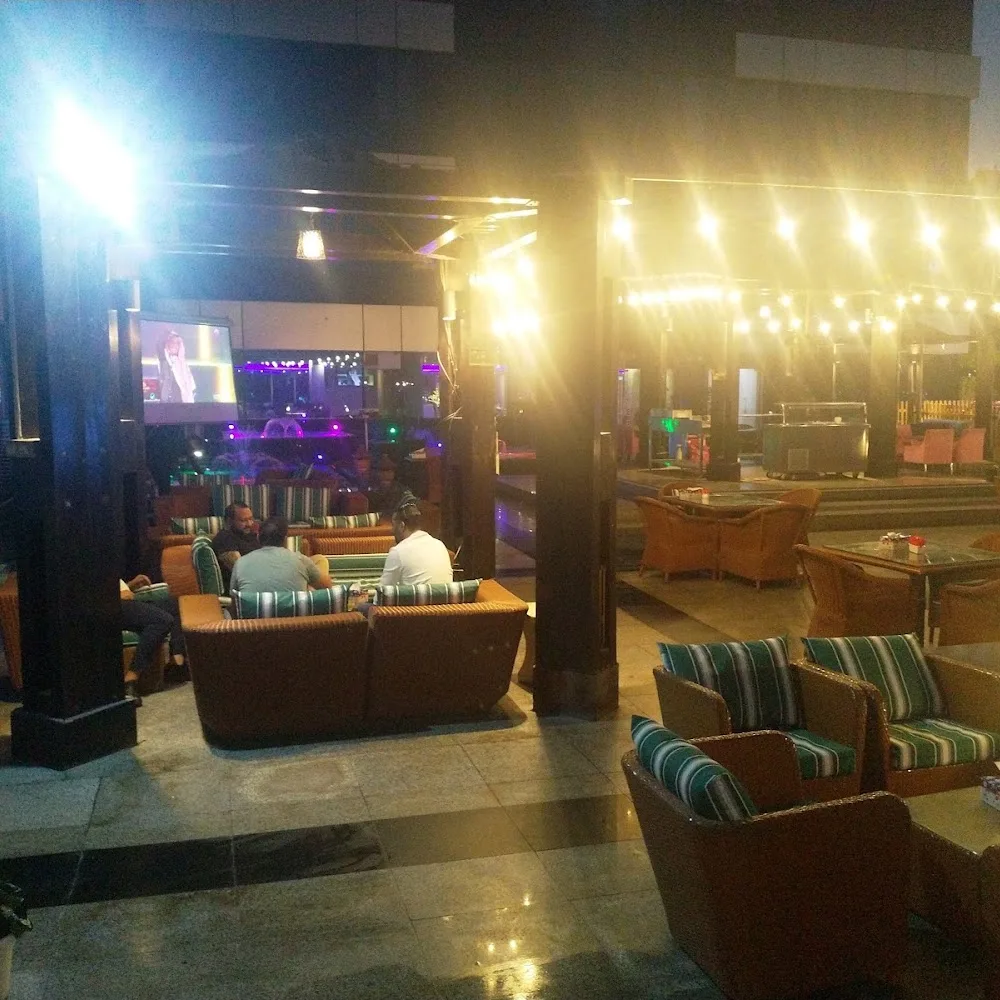 Maazim Al shawsheen cafe