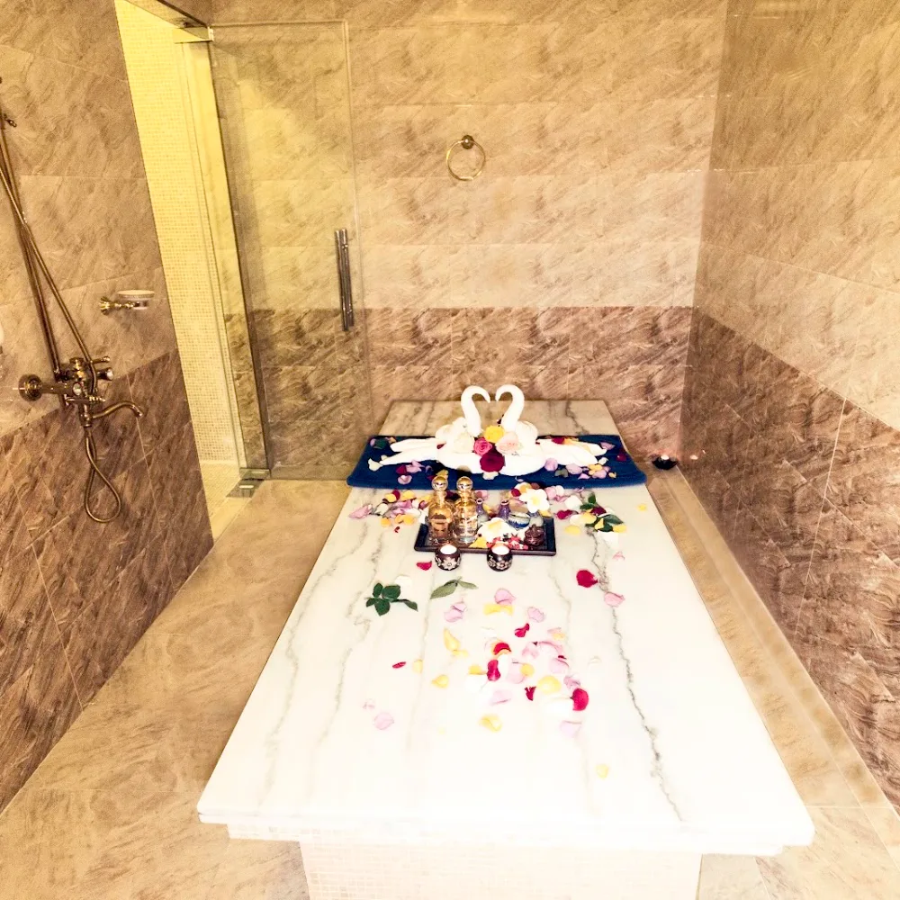 CRISTAL SPA - Ramada Downtown Hotel Abu Dhabi