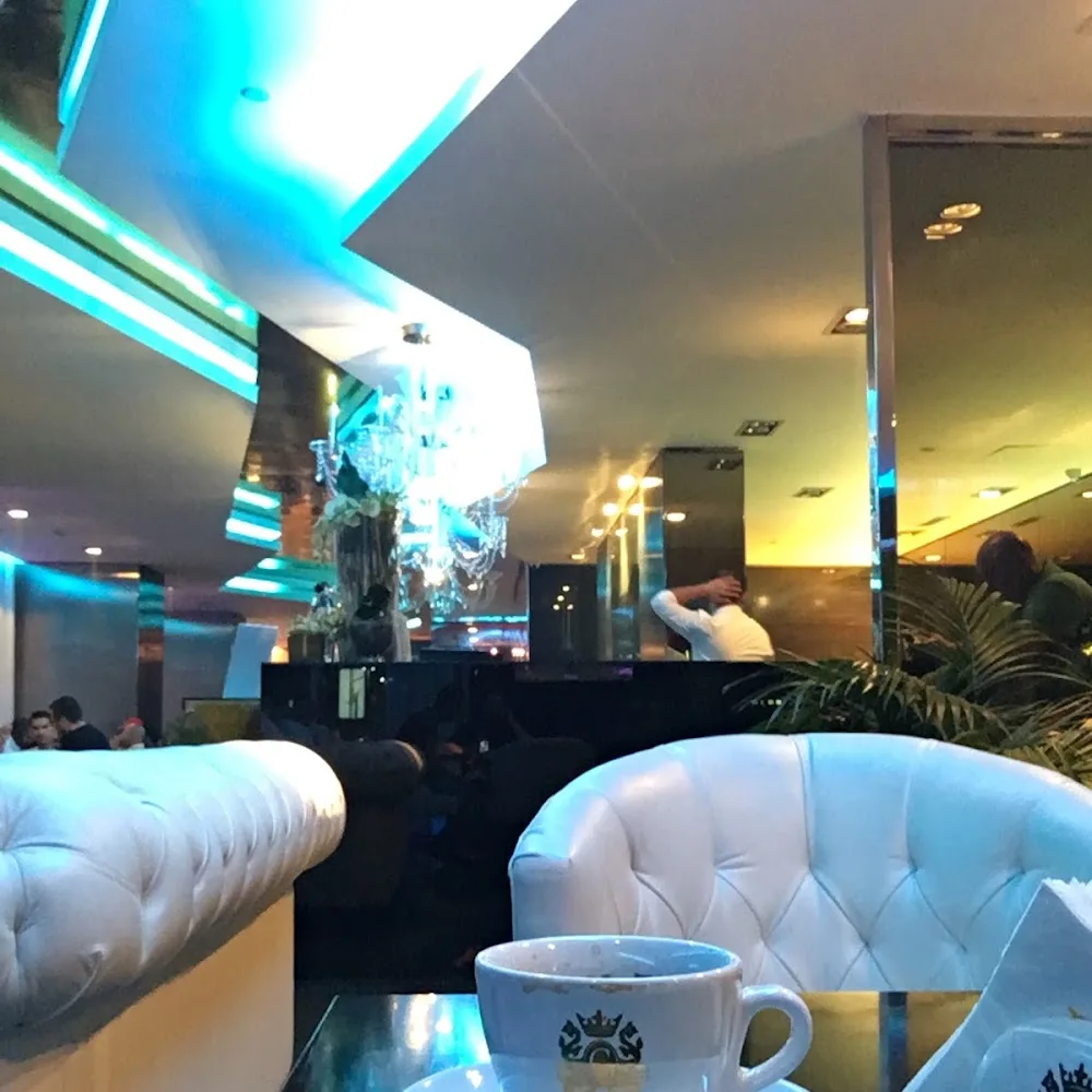 C House Lounge