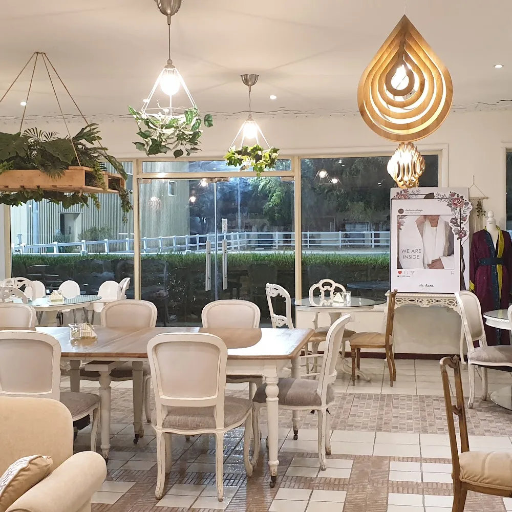 Cafe Mandarina