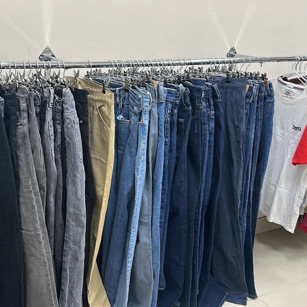Kanz Al Khazana Clothing كنز الخزانة للملابس