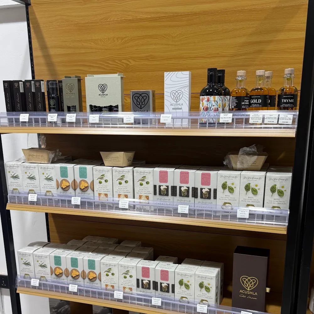 𝐂𝐀𝐕𝐈𝐀𝐑 𝐁𝐎𝐔𝐓𝐈𝐐𝐔𝐄 Showroom